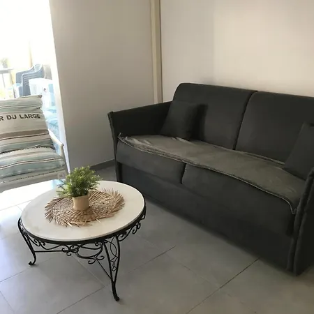 Motte Apartment