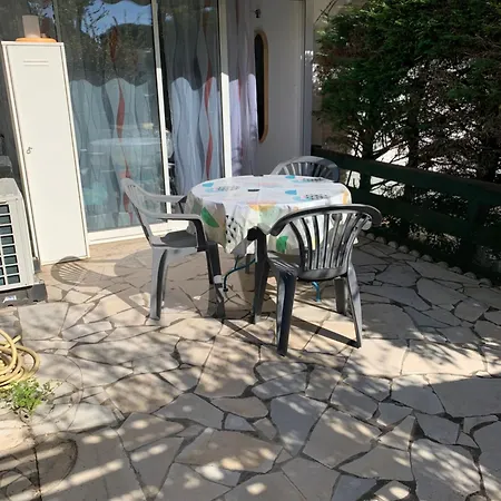 Motte Apartment *